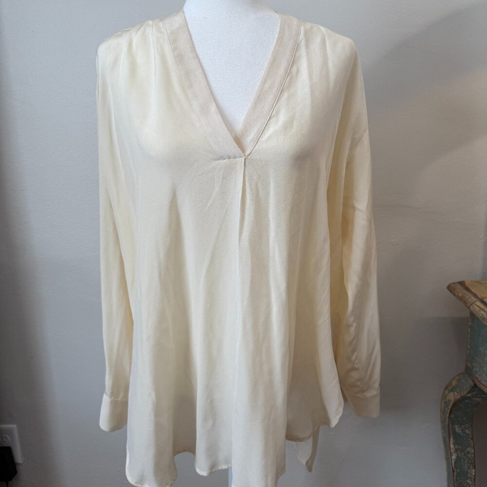 CCH Cream Long Sleeves V-neck Silk Top Blouse